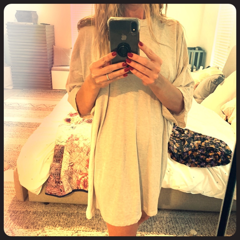 Awesome t-shirt dress, never worn!